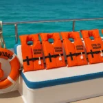 Chalecos salvavidas y equipos de seguridad obligatorios en embarcaciones turísticas República Dominicana