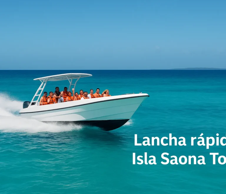 Lancha rápida navegando hacia Isla Saona con turistas disfrutando del tour por aguas cristalinas del Caribe